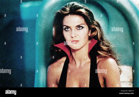 STARCRASH Aka STAR CRASH Caroline Munro 1978 New World Pictures