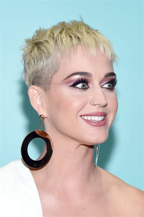 Katy Perry Hair and Makeup at the 2017 MTV VMAs | POPSUGAR Beauty Photo 2