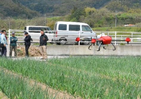 日本試飛中國無人機噴洒農藥 發展前景廣闊 日本頻道 人民網