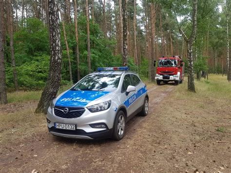 Policjanci Na Obozie Przypomnieli Jak Si Zachowa Podczas Gwa Townych