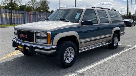 1993 Gmc Suburban At Indy 2021 As G90 Mecum Auctions