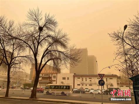 近十年最强沙尘天席卷12省份多地污染爆表