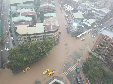 快訊／信義區淹水！ 雷雨轟炸北北基「國家警報」發佈 Ettoday生活新聞 Ettoday新聞雲