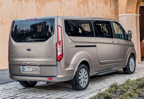 Ford Tourneo Custom Ecoblue Hybrid Sport P Ficha