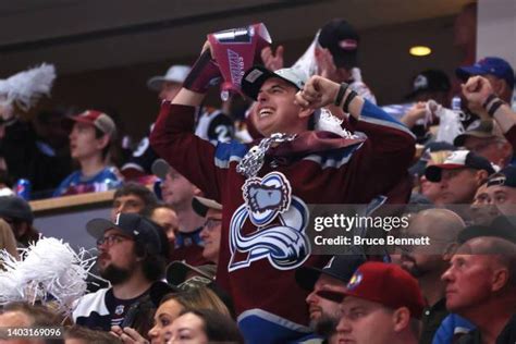 Colorado Avalanche Fans Photos and Premium High Res Pictures - Getty Images