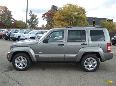 2012 Mineral Gray Metallic Jeep Liberty Latitude 4x4 71633697