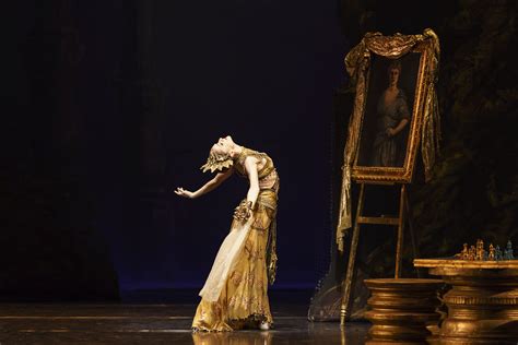 Marianela Nuñez as Gamzatti in La Bayadère The Royal Ball Flickr