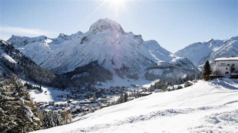 High Quality Arlberg Webcam stream from Austria.