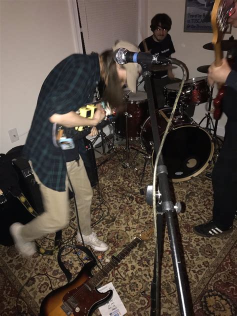 2019 Best Shoegaze Images On Pholder Shoegaze Guitarpedals And