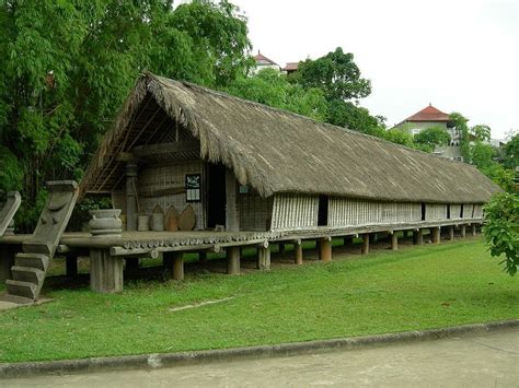 The Long House Of Indigenous Degare De Rade People The Montagnards