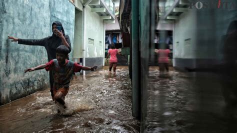 Rt Di Jakarta Terendam Banjir Poskota Co Id