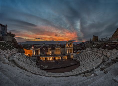 Залез над амфитеатъра в Пловдив - Photo forum