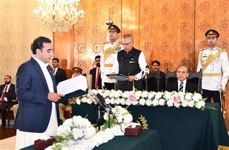 President Dr Arif Alvi Administering The Oath To Mr Bilawal Bhutto