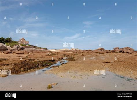 Plage Du Coz Pors Tregastel Pink Granite Coast Cote De Granit Rose