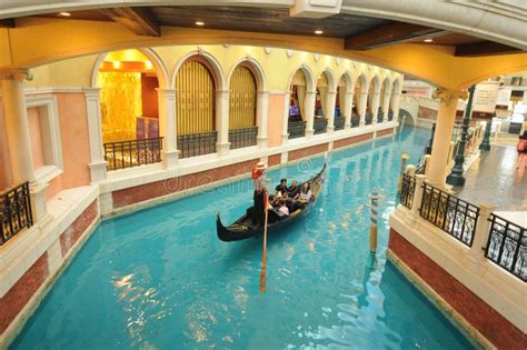 Gondola at Venetian Macau editorial stock image. Image of mall - 229726674