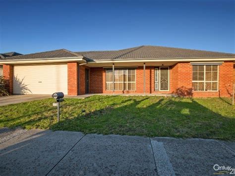 132 Mcgregor Road Pakenham Vic 3810 Property Details