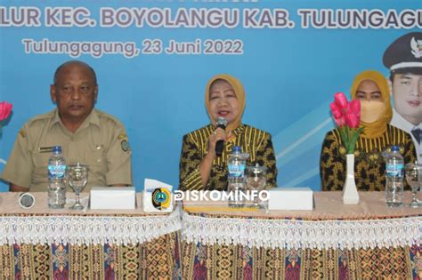 Kunjungan Kerja Ketua Tp Pkk Kabupaten Tulungagung Di Desa Kendalbulur