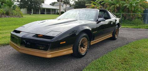 1984 Pontiac Trans Am 50 Liter 5 Speed Manual Blackgold 39047