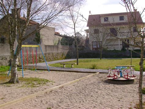 Parque Infantil Do Carvalhal Ponte De Lima All About Portugal