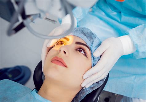 Common Warning Signs Of Photokeratitis