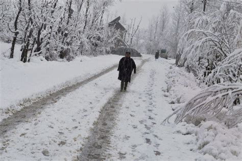 15 Stunning Photos Of North India Covered In Snow