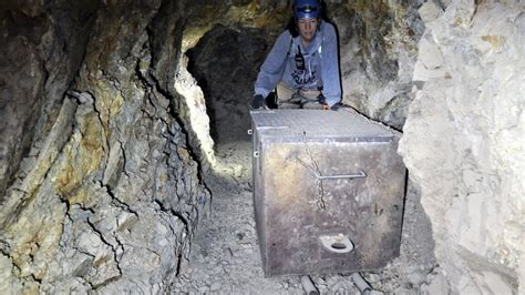 Mine Exploration with T and J – Gold Mining Magazine