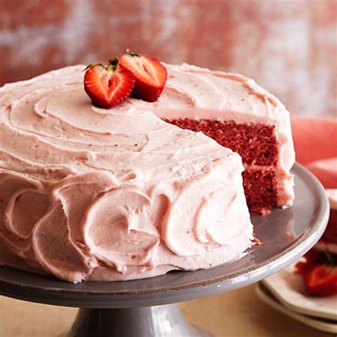 Simply Delicious Strawberry Cake By Paula Deen Delicious Strawberry