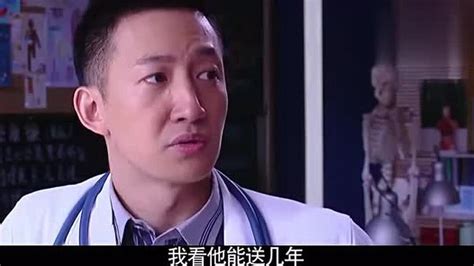 青年医生：邹倚梦的宿舍堆满玫瑰花，艾小天开始抱怨起，演技真好腾讯视频