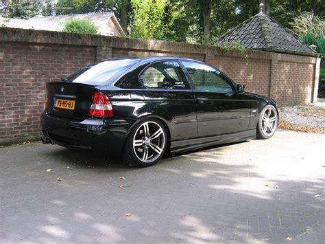 BMW 3 SERIES COMPACT - Review and photos