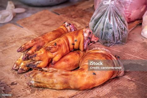 Smoked Pigs Feet At A Market Stock Photo - Download Image Now - Animal ...