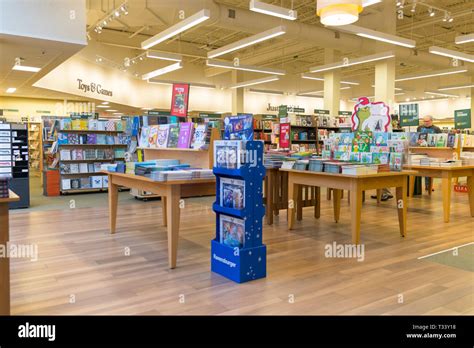 Barnes And Noble Interior