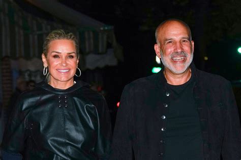Yolanda Hadid Has New Boyfriend The Daily Dish