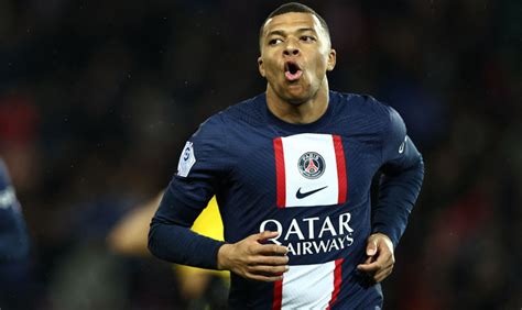 Mbappe May Win Ballon Dor With Psg Says Ronaldinho Angel Network News