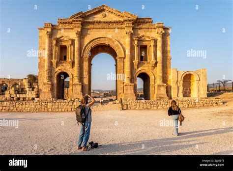 Hadrians Arch Marks The Entrance To The Roman Ruins Of Jerash Jerash