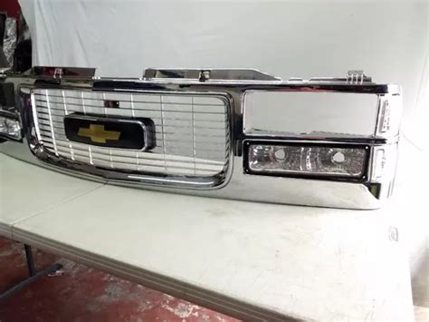 Parrilla Chevrolet Cheyenne Silverado 1988 Al 1998 Cromada En Venta En