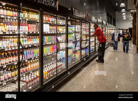 Detroit Michigan Rivertown Market A Smaller Format Supermarket