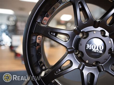 Realview Of Moto Metal Mo962 Gloss Black W Milled Accents 20x9 0