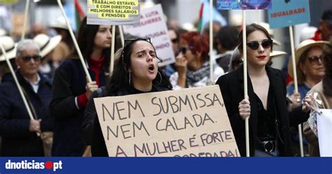 Milhares De Pessoas Manifestam Se Em Lisboa Pela Igualdade De Direitos