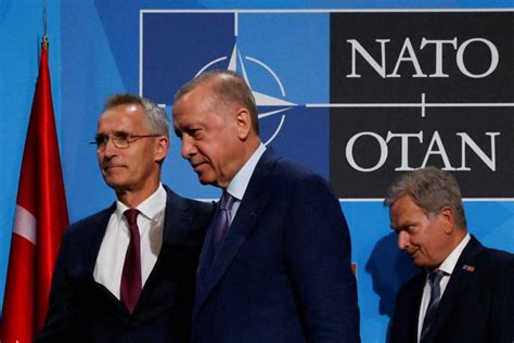 Akbaş Türkiye İsveç in NATO üyeliğine yeşil ışık yakmamalı