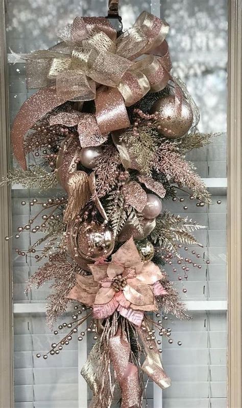 Elegant Rose Gold Christmas Decor Ideas