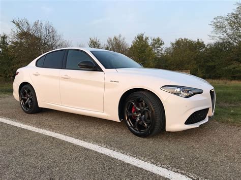 Alfa Romeo Giulia Mjet Cv At Q Veloce Bianca Bo