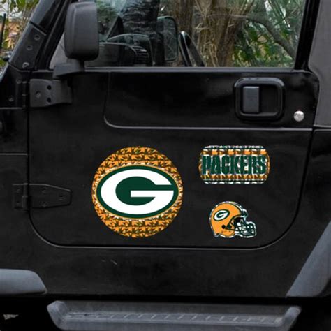 Green Bay Packers 11'' x 11'' Prismatic Car Magnet - Fanatics.com