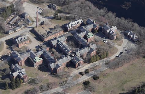 Taunton State Hospital: an Abandoned Kirkbride Building in Taunton, MA