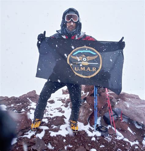 Efectivo Policial Sanrafaelino Hizo Cumbre En El Cerro Aconcagua