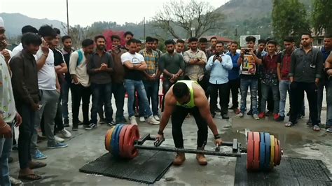 Bodybuilders Vs Calisthenics Vs Strongman Vs Powerlifter Motivanal