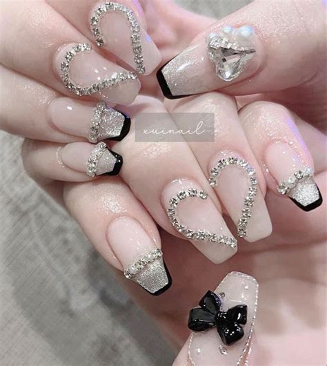 kpop korean nails inspo에 있는 Elena님의 핀 화려한 네일 네일아트 젤네일