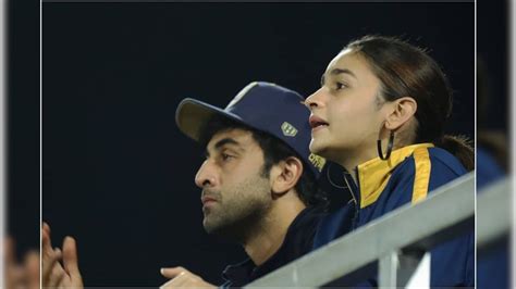 Ranbir Kapoor Alia Bhatt Twin As They Watch Football Match In Mumbai See Pics