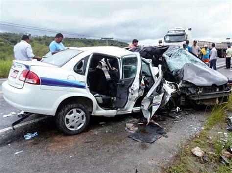 G1 Acidente Entre Dois Carros Na BR 101 Deixa Pelo Menos 7 Mortos