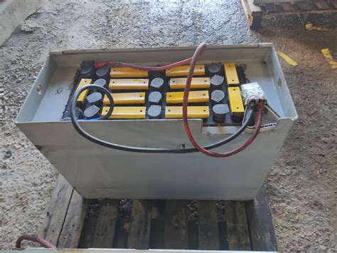 SOMETAL Bateria tracionária para empilhadeira elétrica 24 V 324 Ah