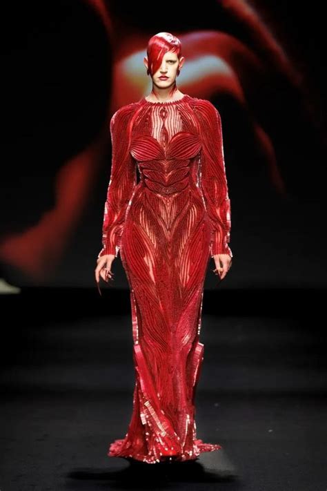 Robert Wun Fall 2024 Couture Runway Fashion Fashion Show Couture